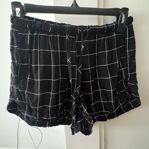 Brandy Melville Eve Black Grid Shorts One Size